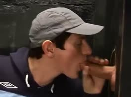 BRIT BOYS AND GLORY HOLE